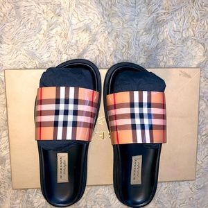 Burberry sandal